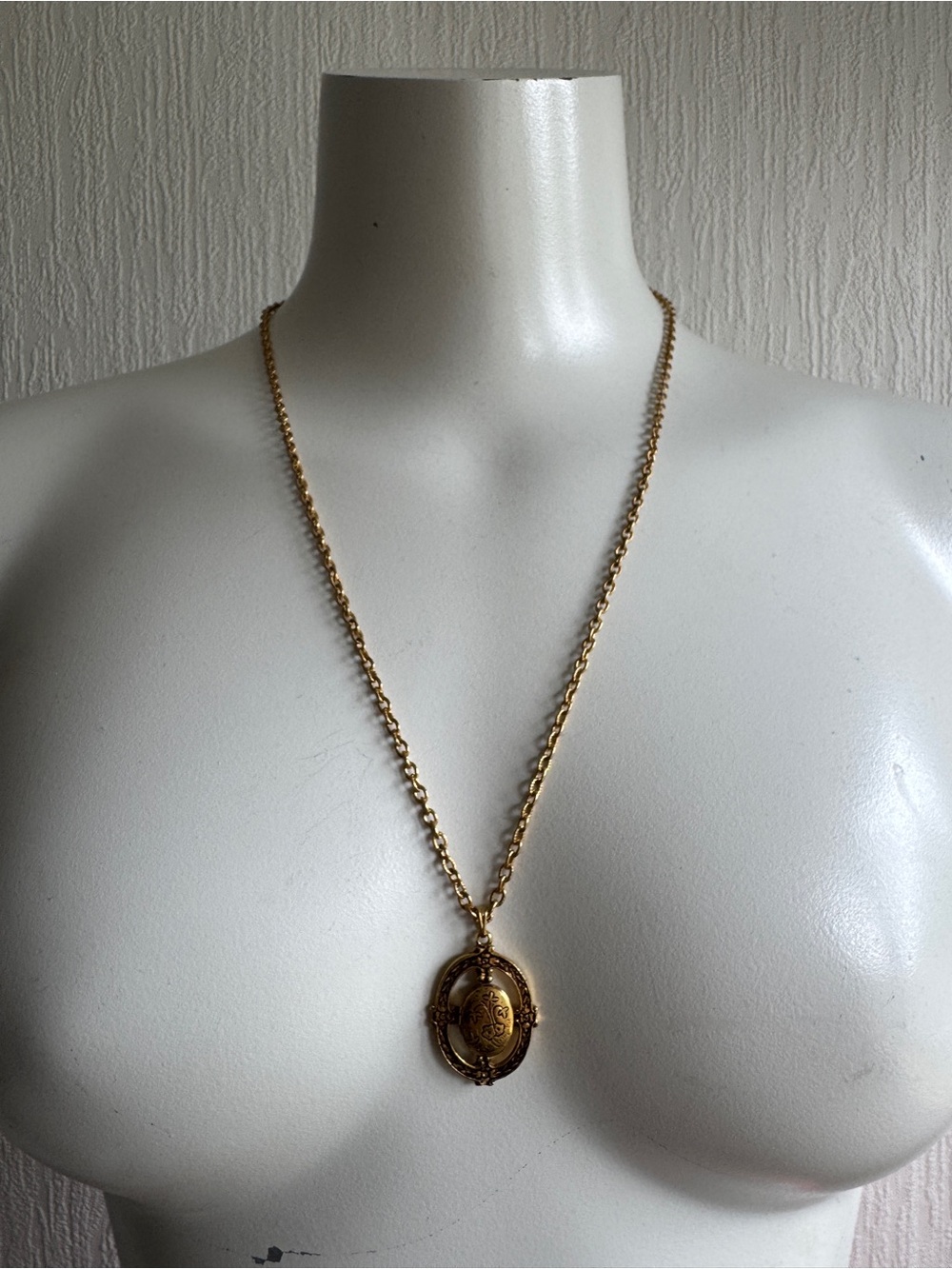 Vintage Locket Necklace